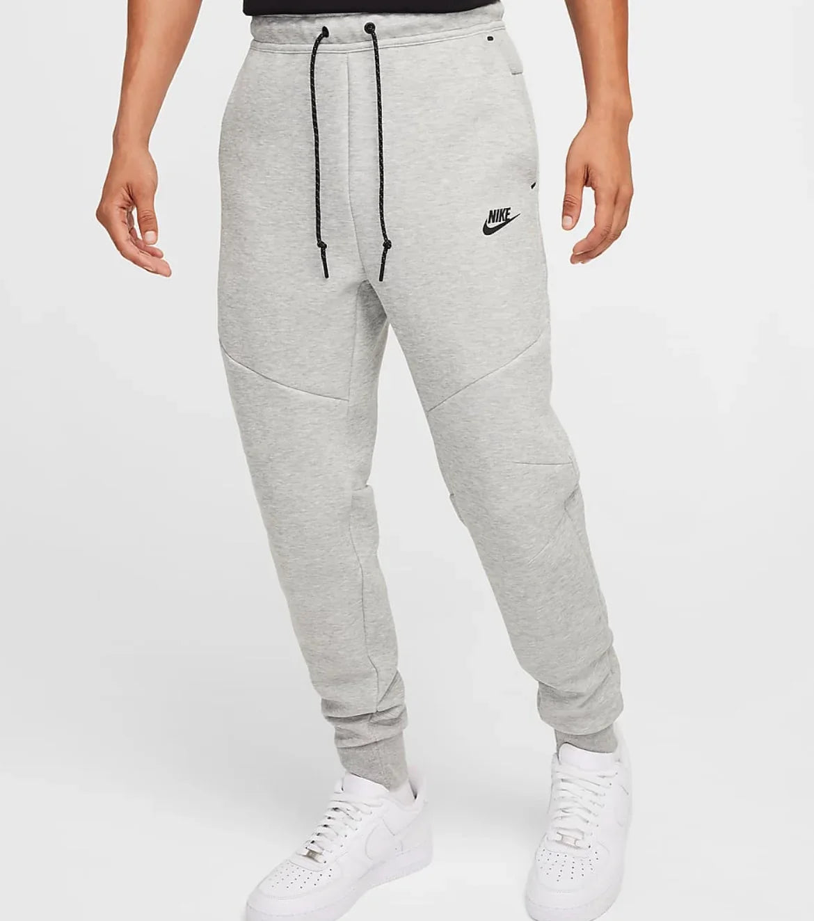 Bas Nike Tech v1